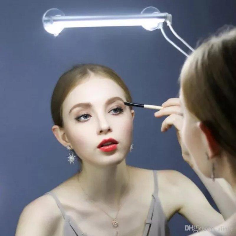 Beauty bright – LED svetlo za ogledalo