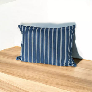 Jastucnica Flanel 40x60cm Teget/bela linija