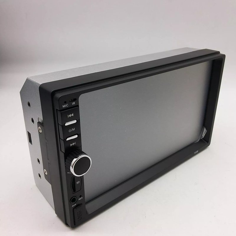 Multimedia auto radio sistem 7018B